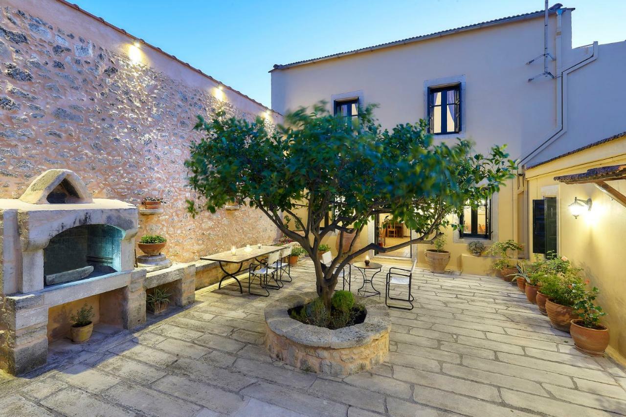 Castello Villa Daphnes - Private Pool & Whirlpool Dhafnes Exterior photo