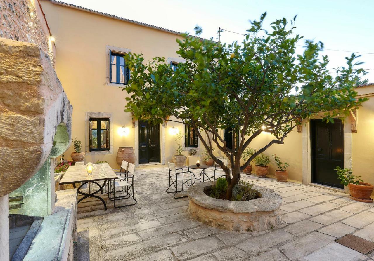 Castello Villa Daphnes - Private Pool & Whirlpool Dhafnes Exterior photo