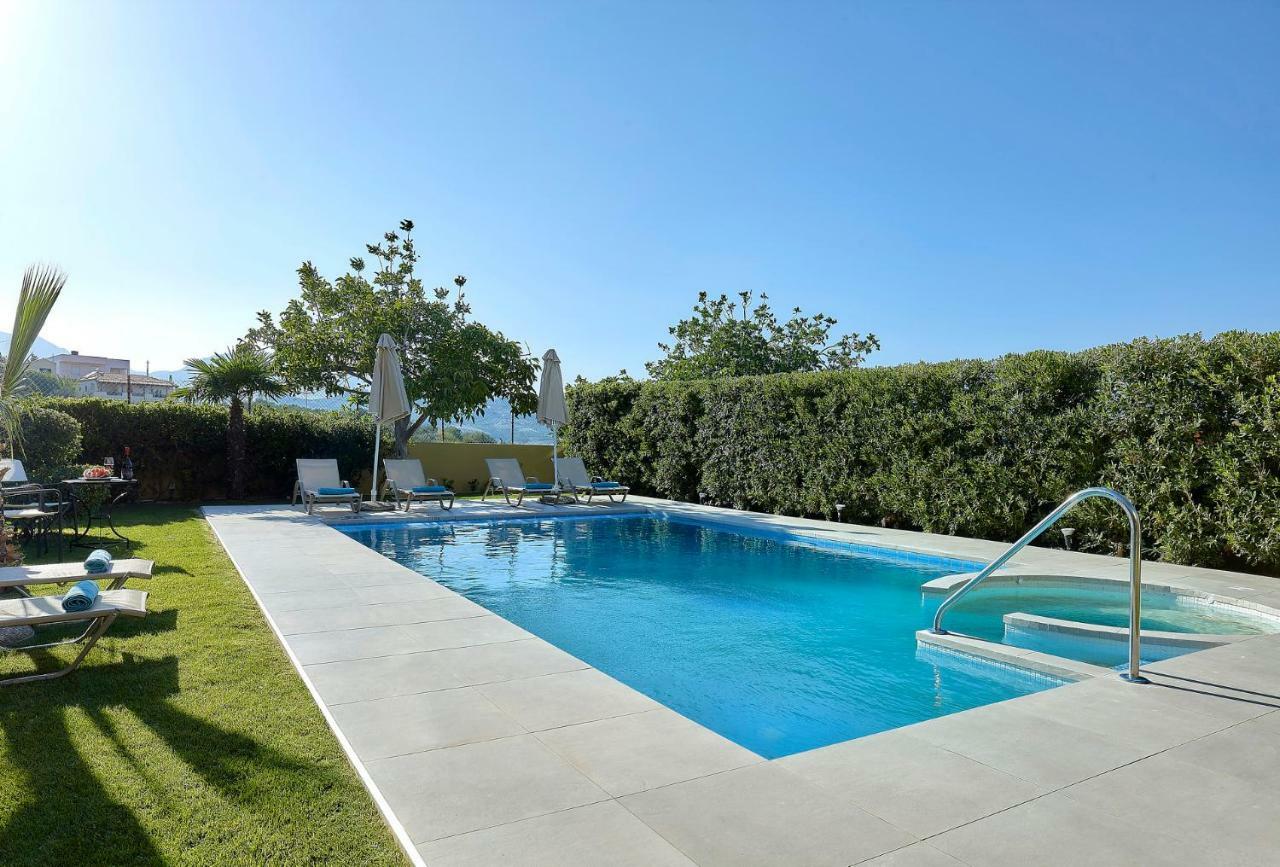Castello Villa Daphnes - Private Pool & Whirlpool Dhafnes Exterior photo