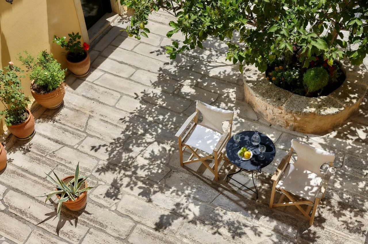 Castello Villa Daphnes - Private Pool & Whirlpool Dhafnes Exterior photo