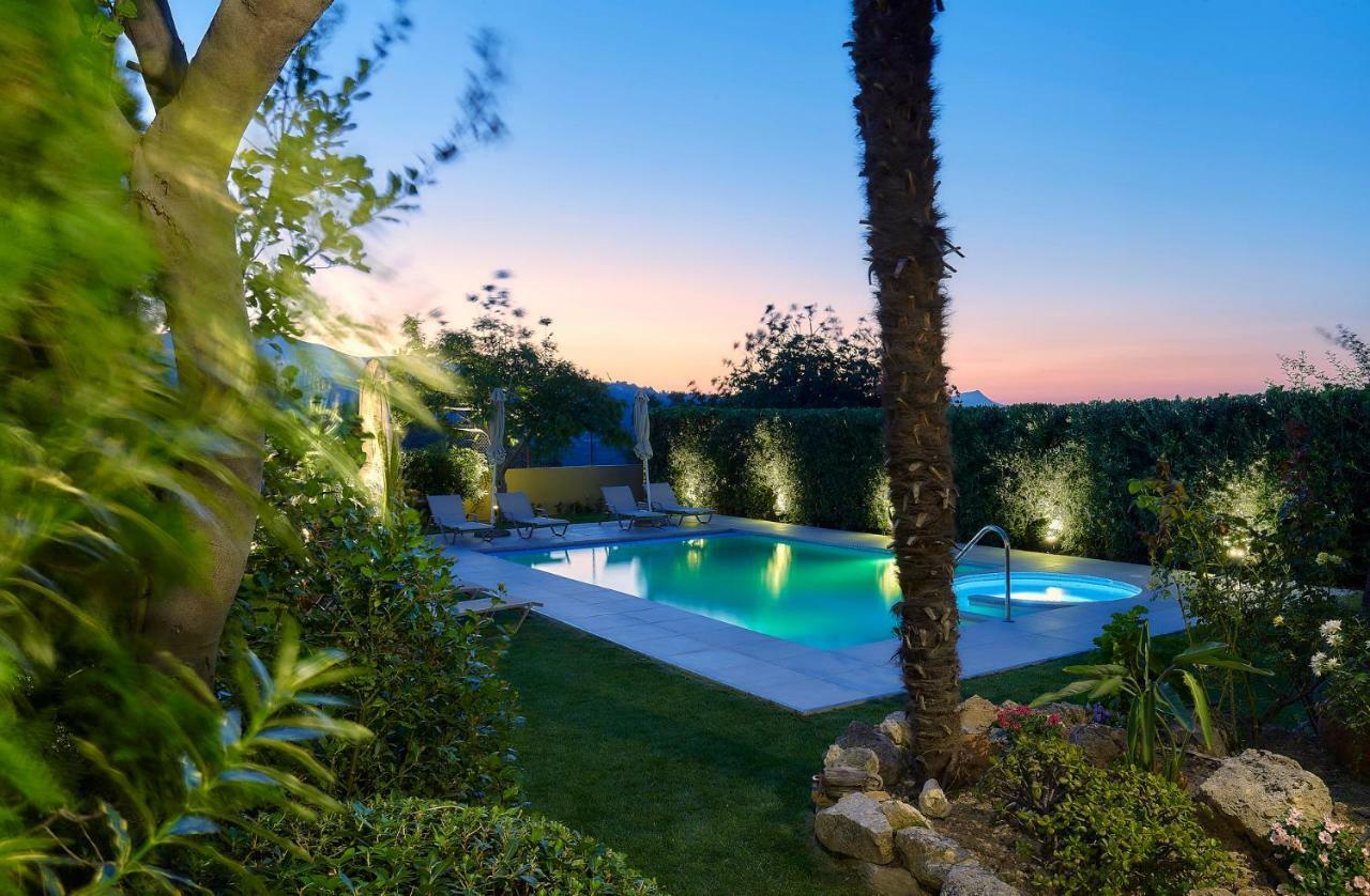 Castello Villa Daphnes - Private Pool & Whirlpool Dhafnes Exterior photo