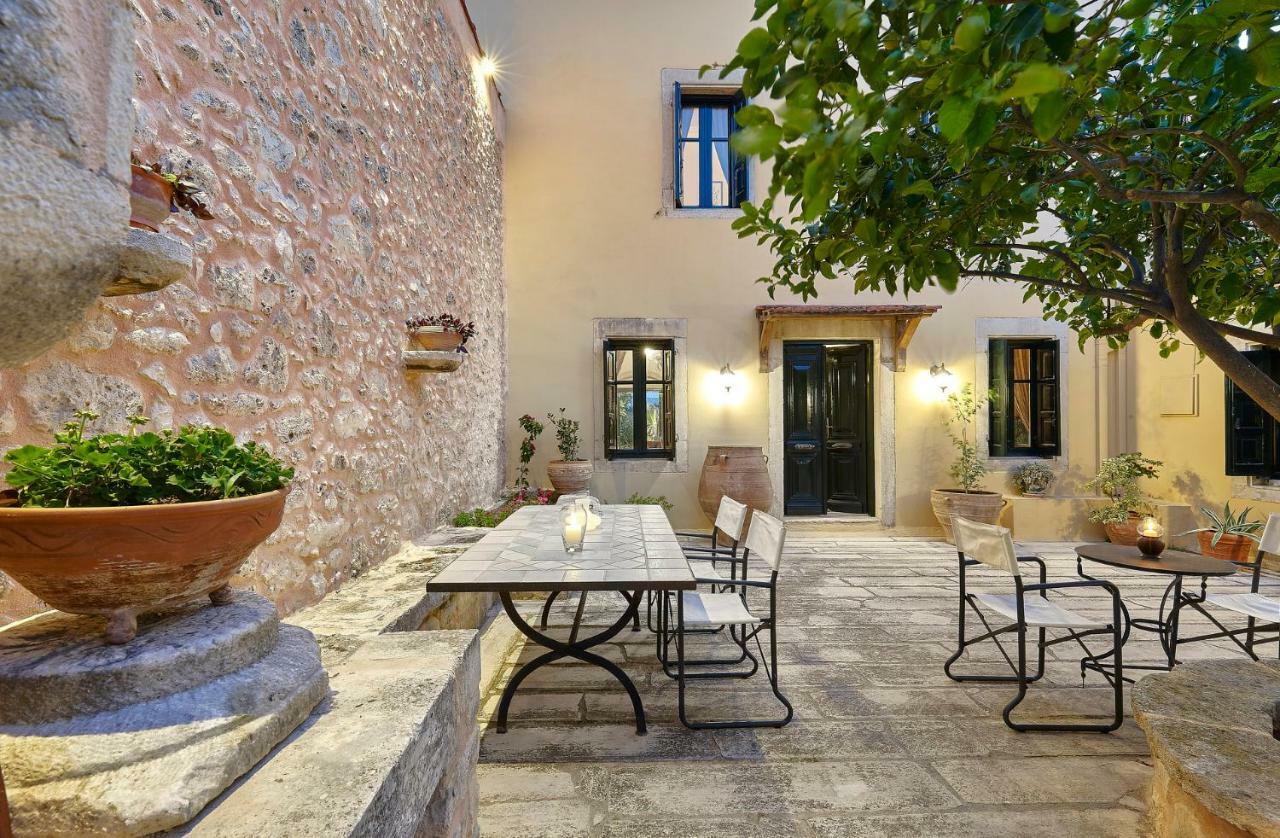 Castello Villa Daphnes - Private Pool & Whirlpool Dhafnes Exterior photo