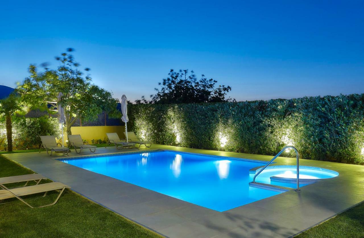 Castello Villa Daphnes - Private Pool & Whirlpool Dhafnes Exterior photo